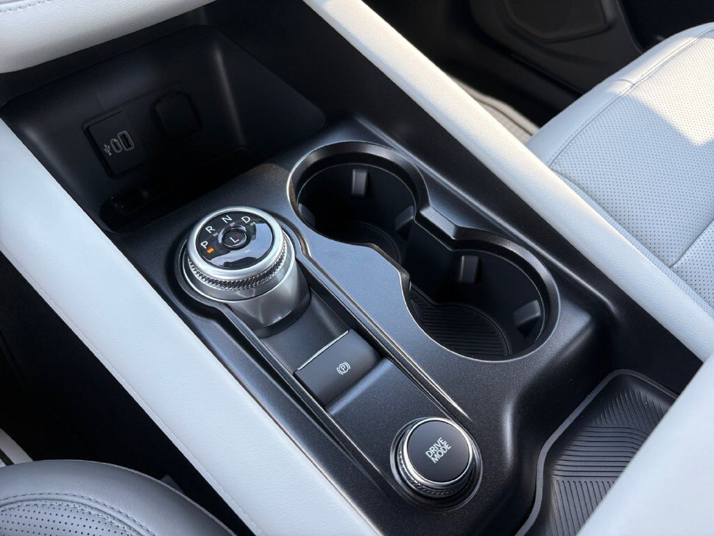 2027 Ford Explorer Platinum Hondo TX