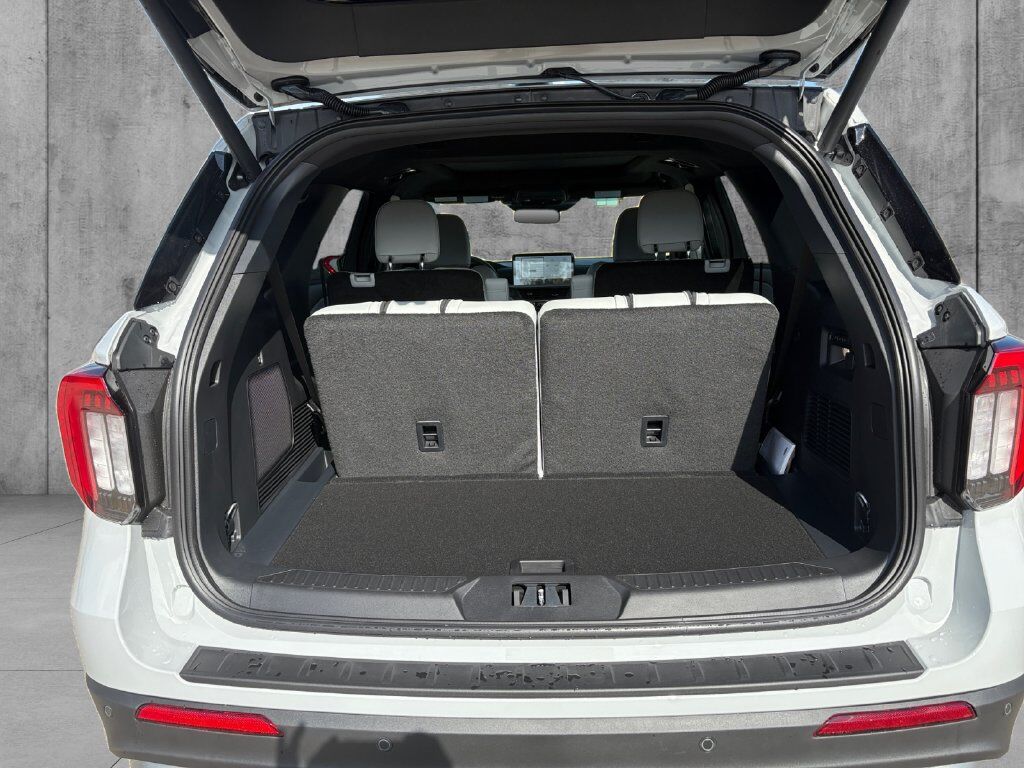 2027 Ford Explorer Platinum Hondo TX