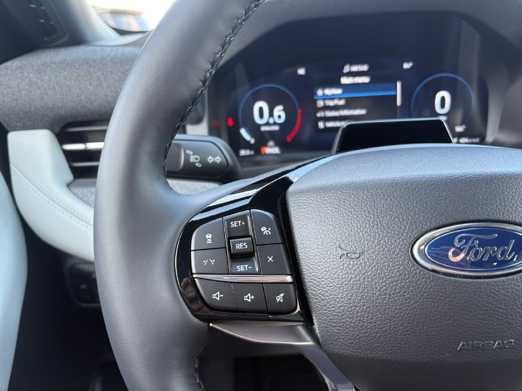 2027 Ford Explorer Platinum Hondo TX