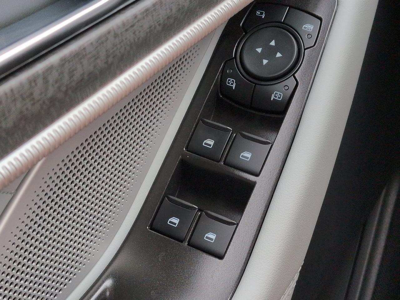 2027 Ford Explorer Platinum Appleton WI