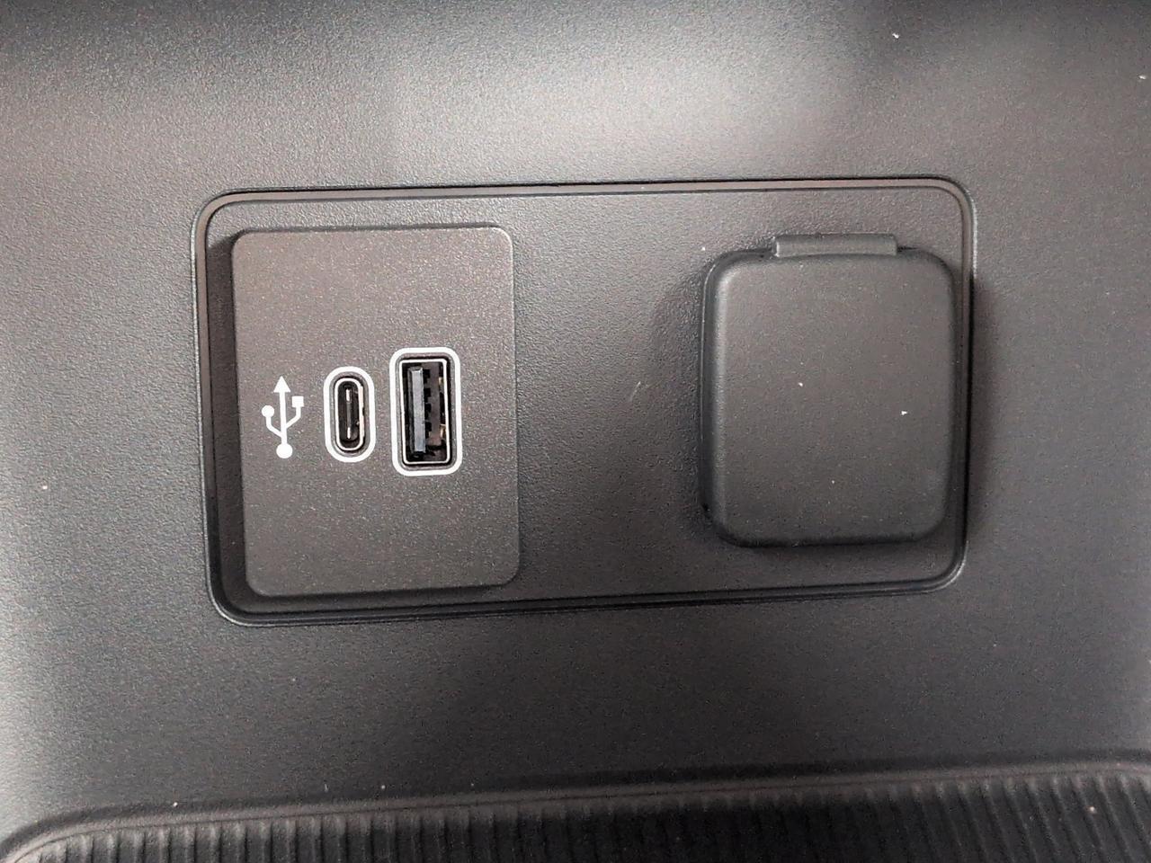 2027 Ford Explorer Platinum Appleton WI