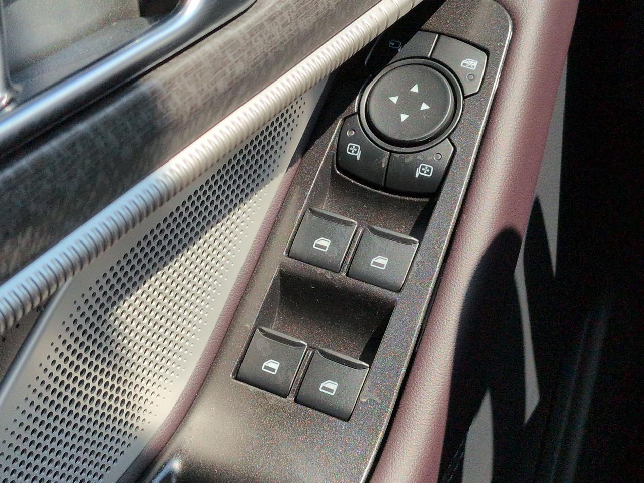 2027 Ford Explorer Platinum Appleton WI