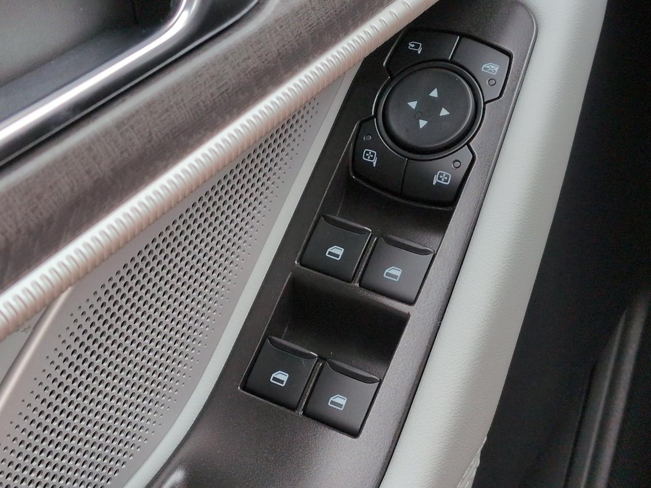 2027 Ford Explorer Platinum Appleton WI