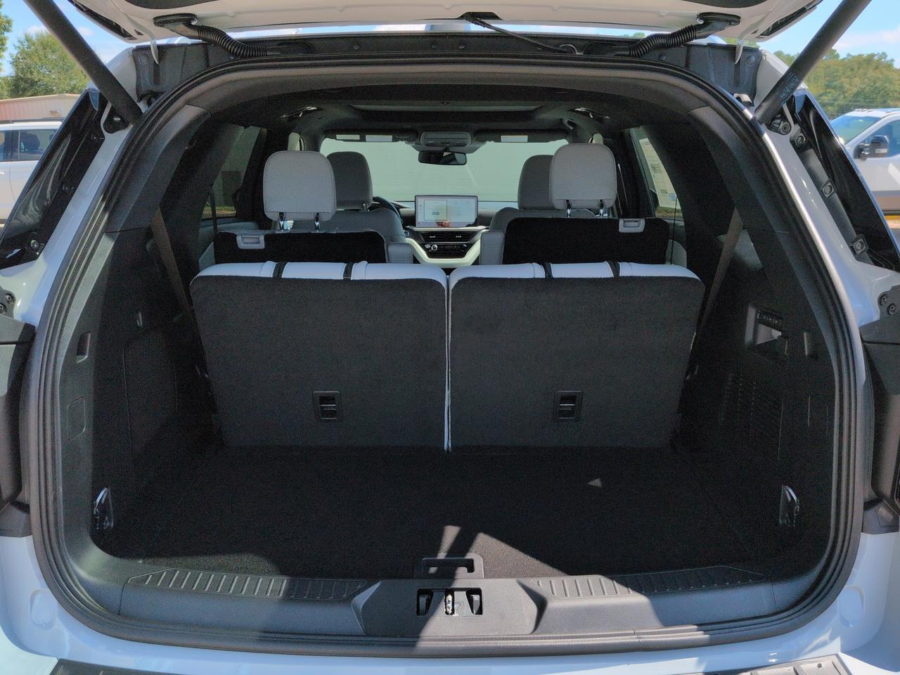 2027 Ford Explorer Platinum Appleton WI
