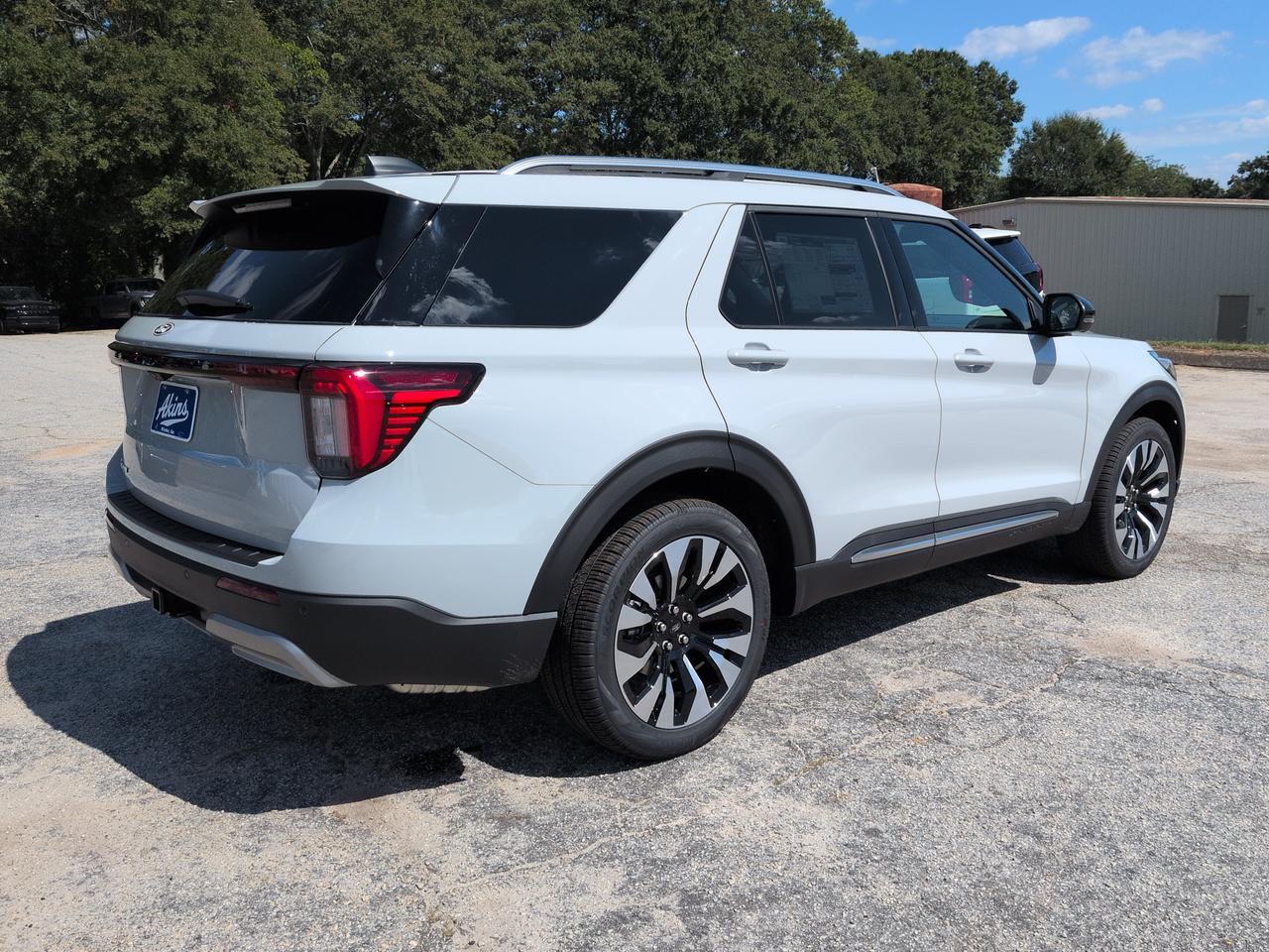 2027 Ford Explorer Platinum Appleton WI