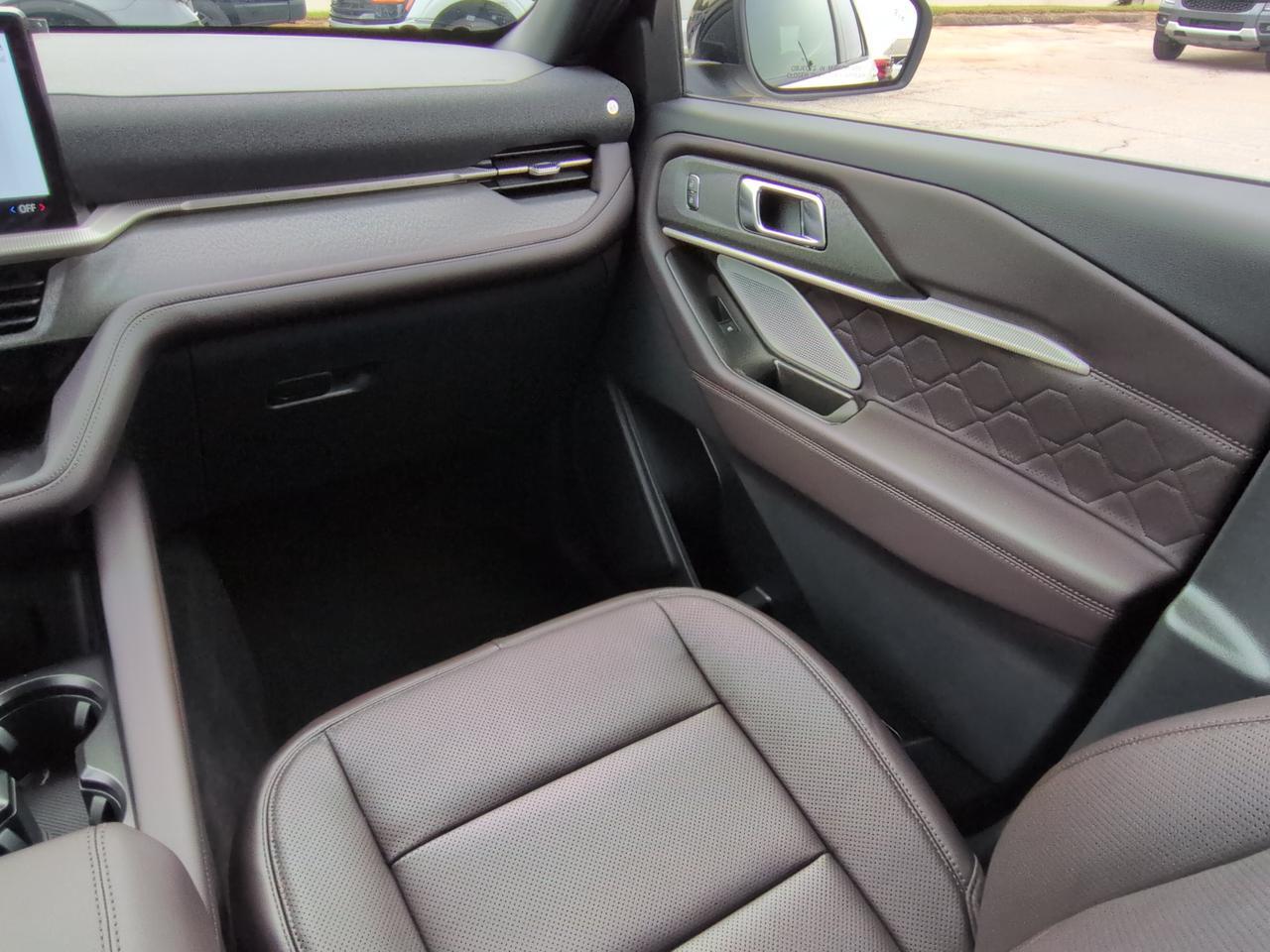 2027 Ford Explorer Platinum Appleton WI