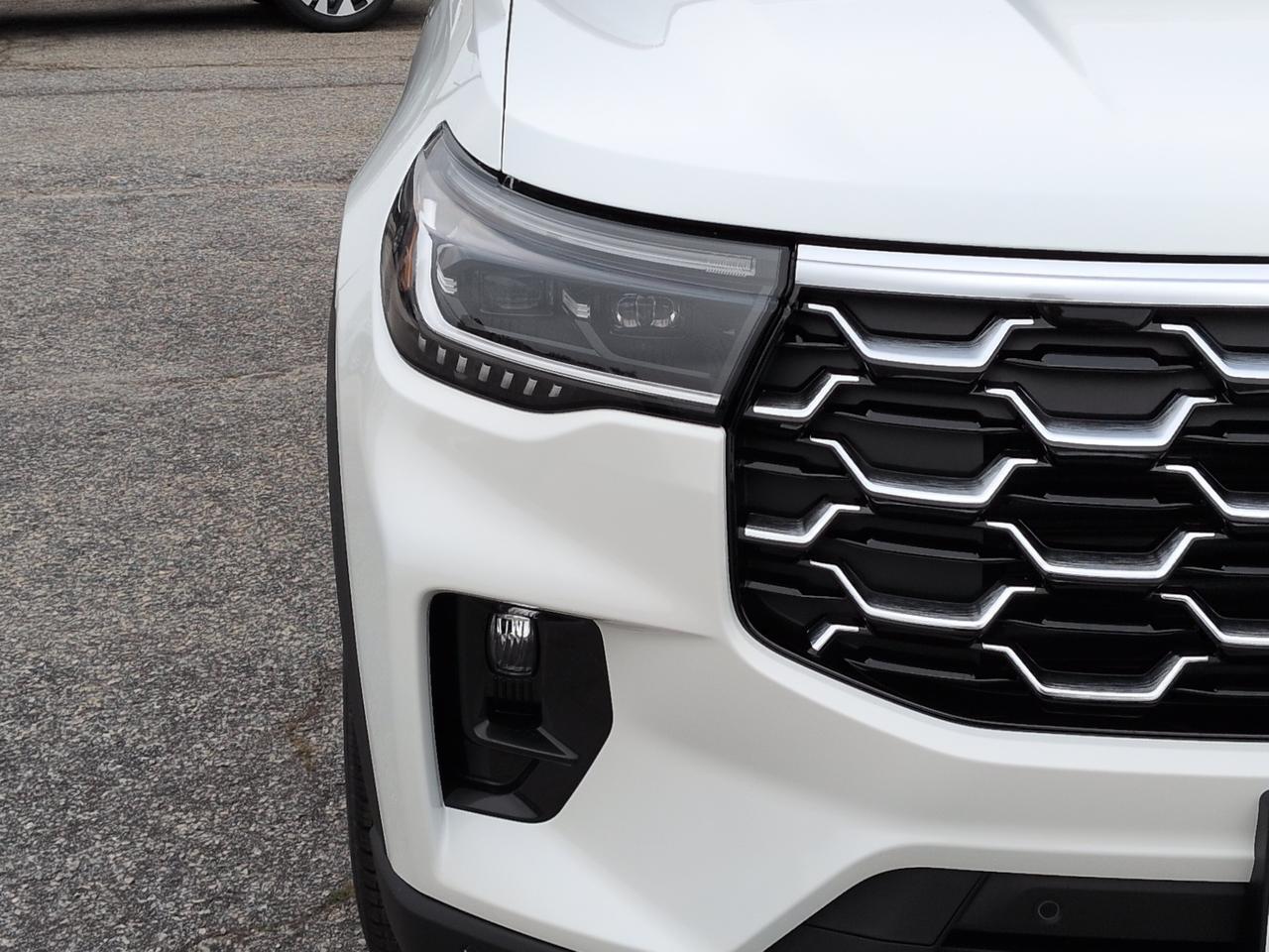 2027 Ford Explorer Platinum Appleton WI