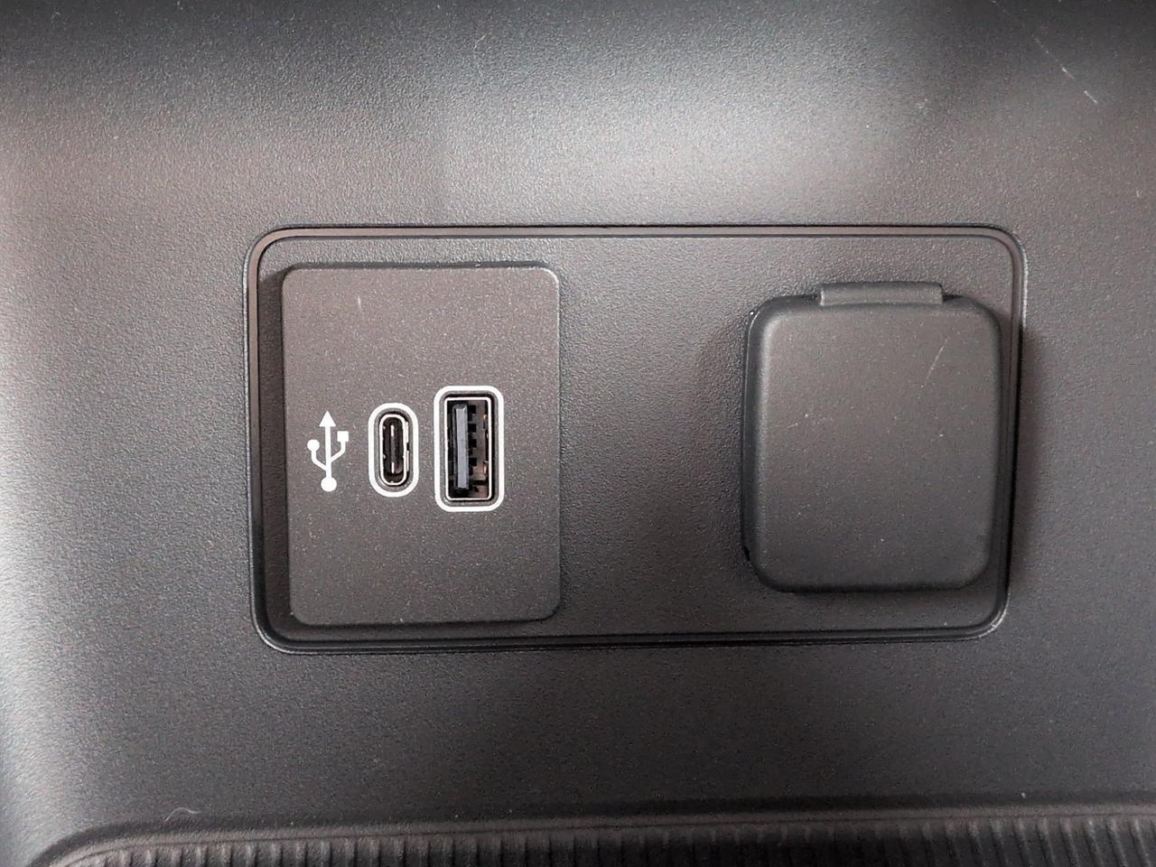 2027 Ford Explorer Platinum Appleton WI