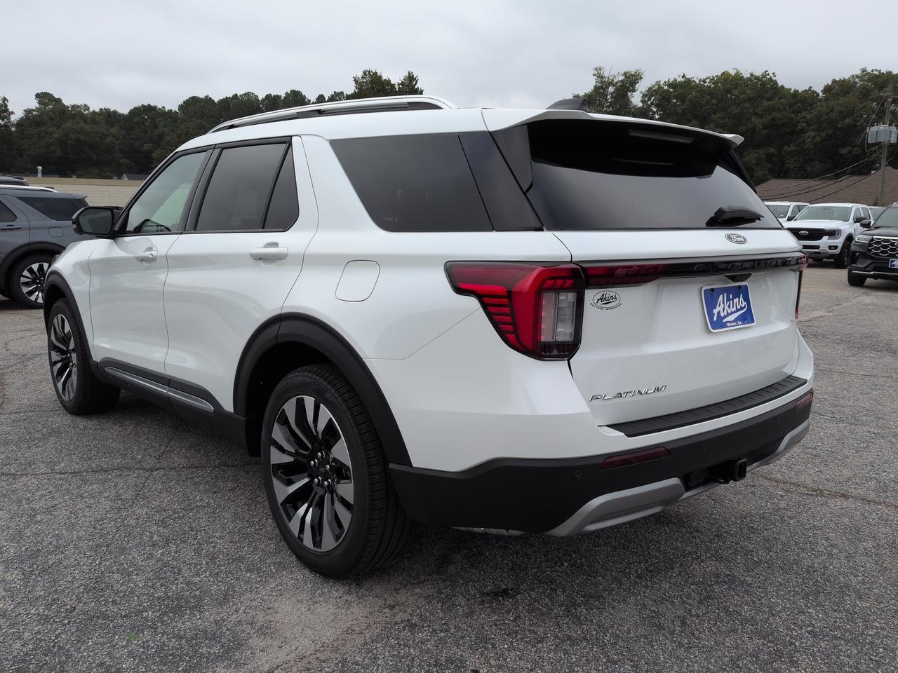 2027 Ford Explorer Platinum Appleton WI
