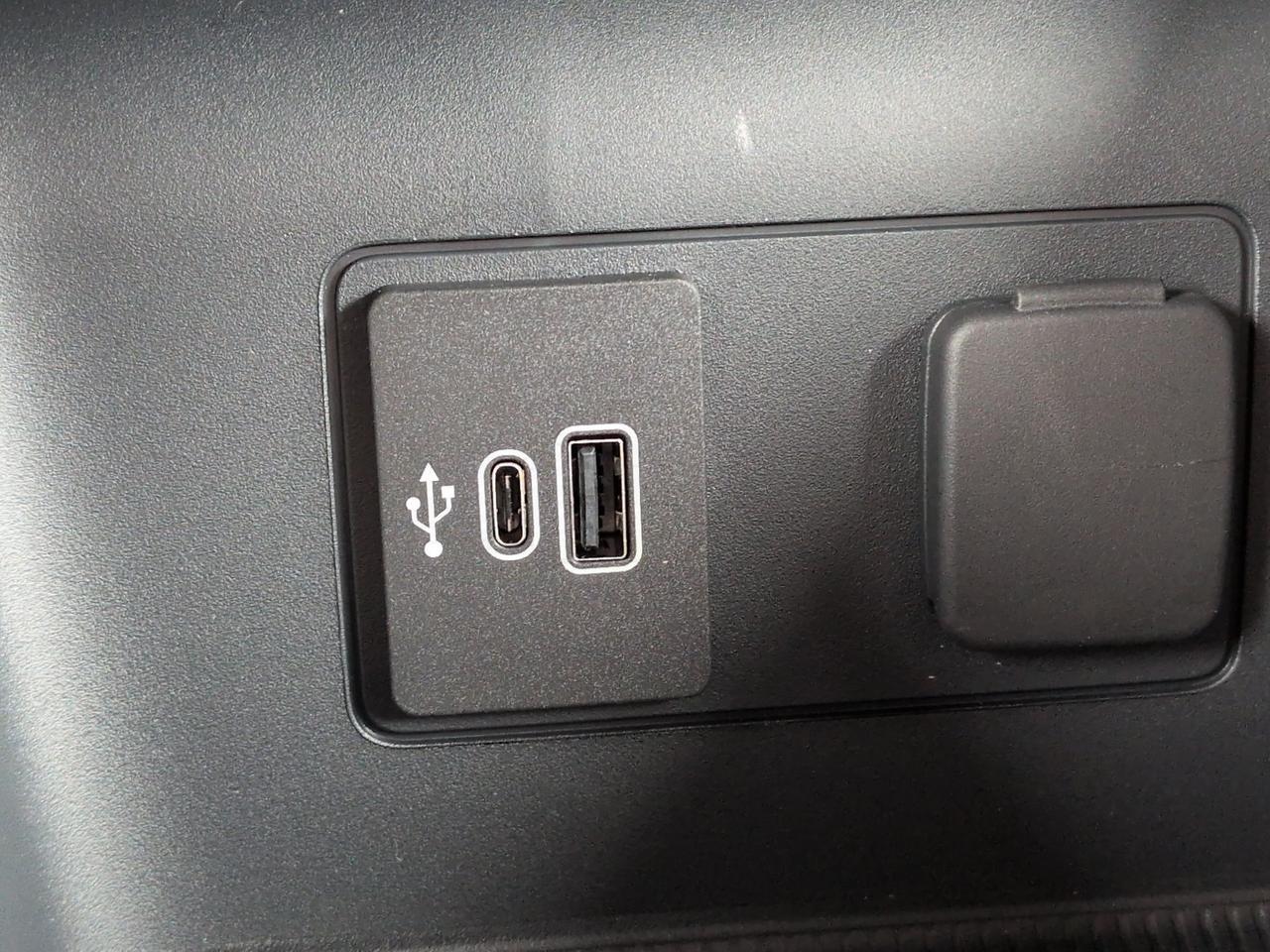 2027 Ford Explorer Platinum Winder GA