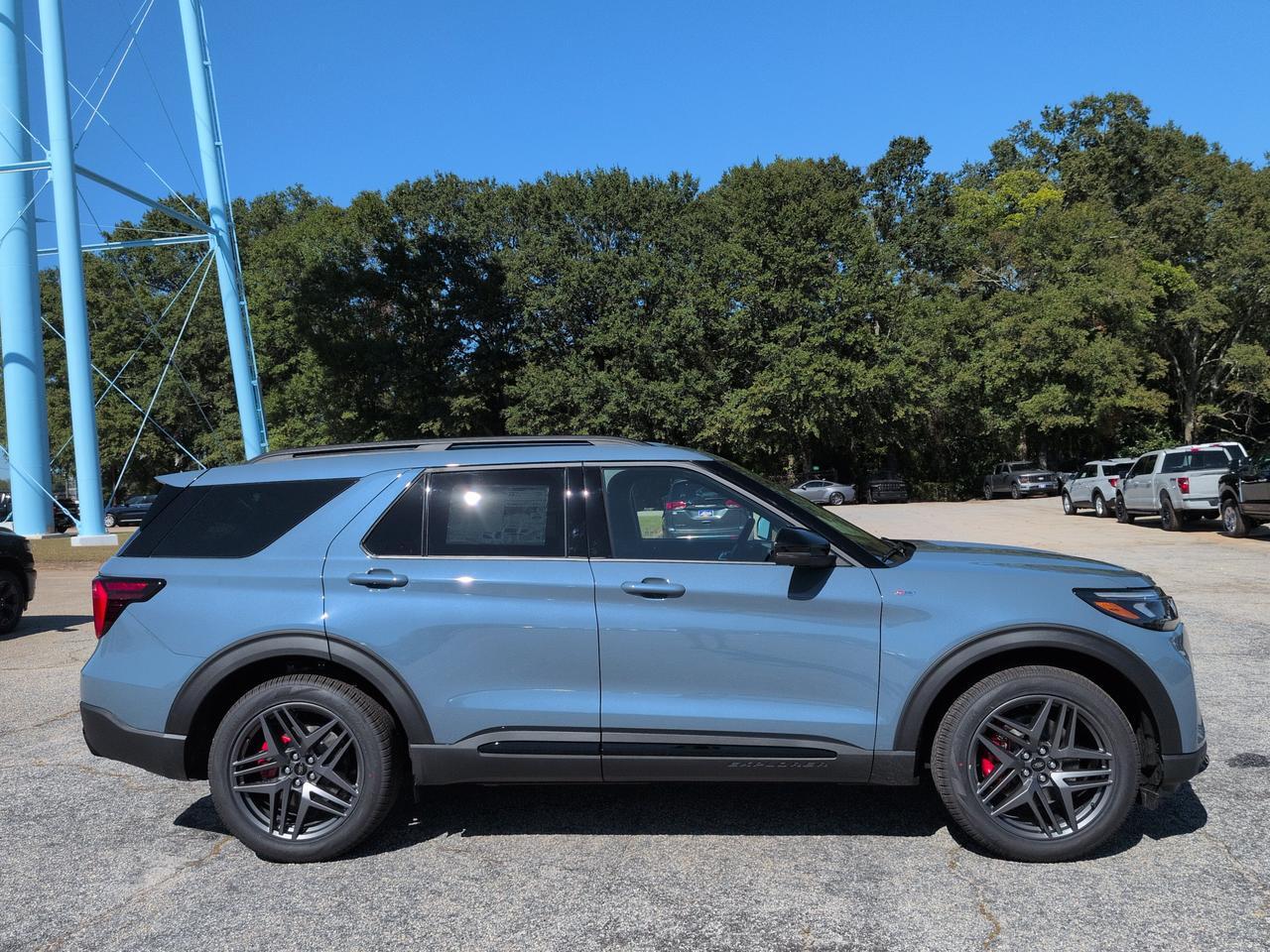 2027 Ford Explorer ST-Line