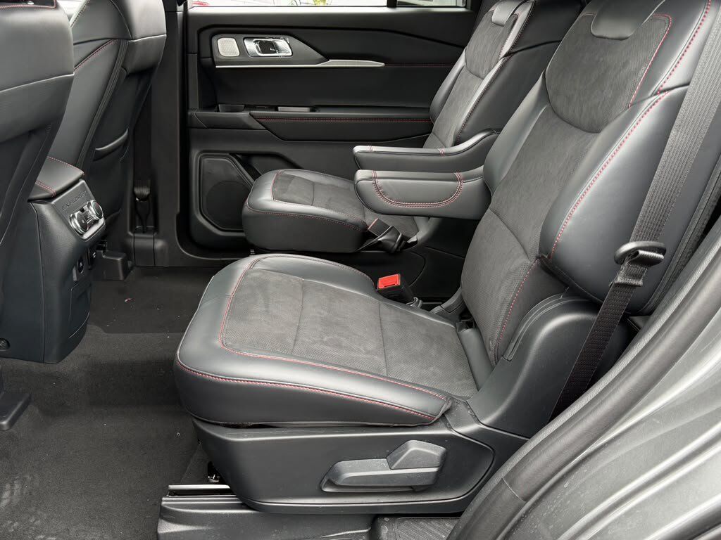 2027 Ford Explorer ST SATIN NICHE PACKAGE Springfield VA