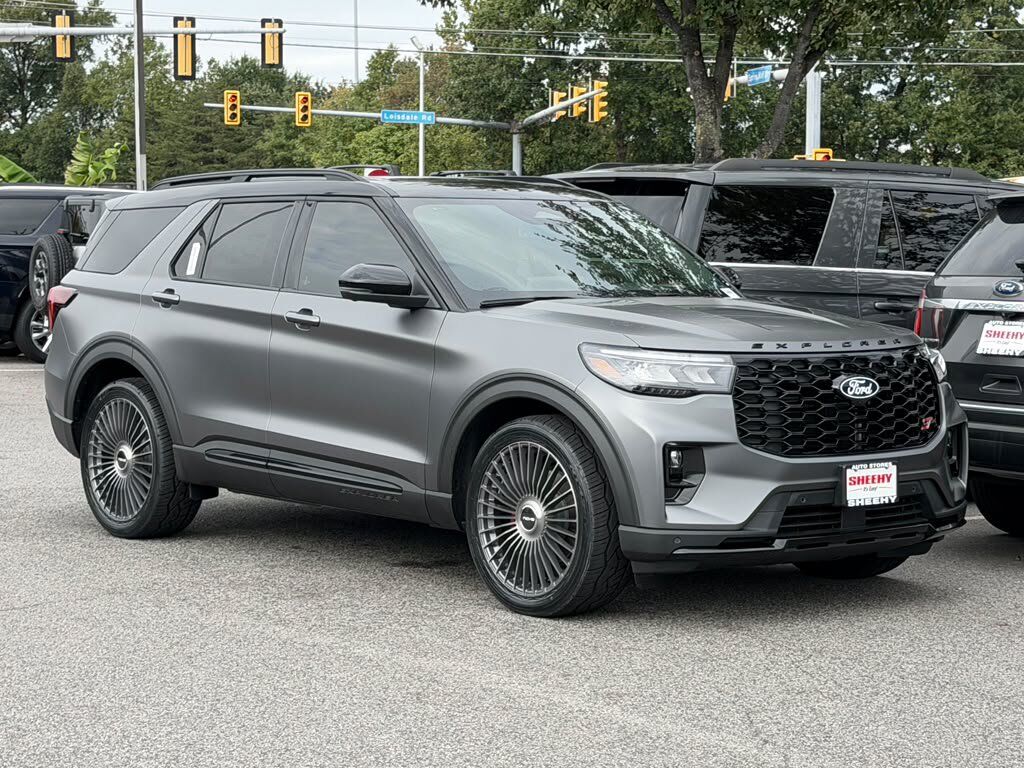 2027 Ford Explorer ST SATIN NICHE PACKAGE