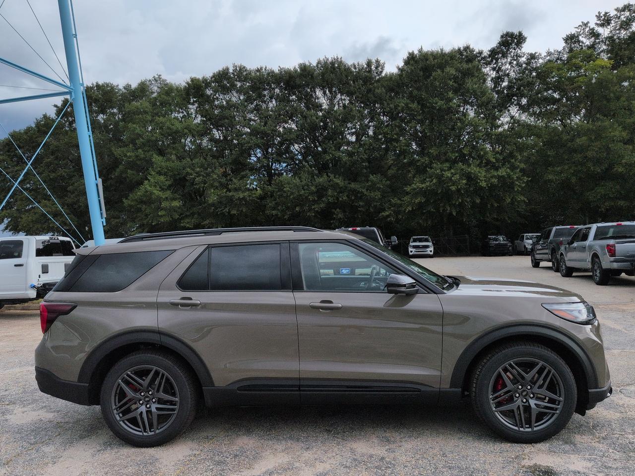 2027 Ford Explorer ST