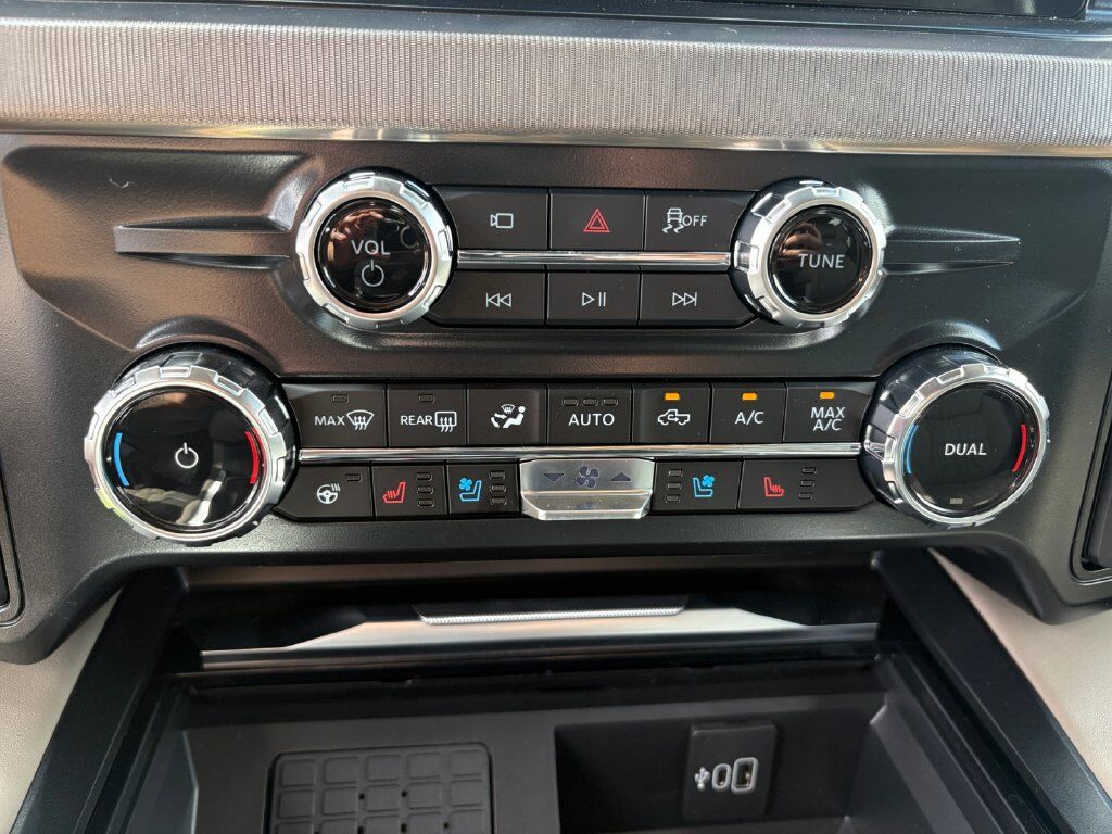 2027 Ford F-250SD Platinum Hondo TX
