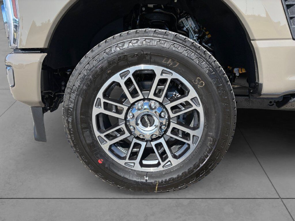 2027 Ford F-250SD Platinum Hondo TX