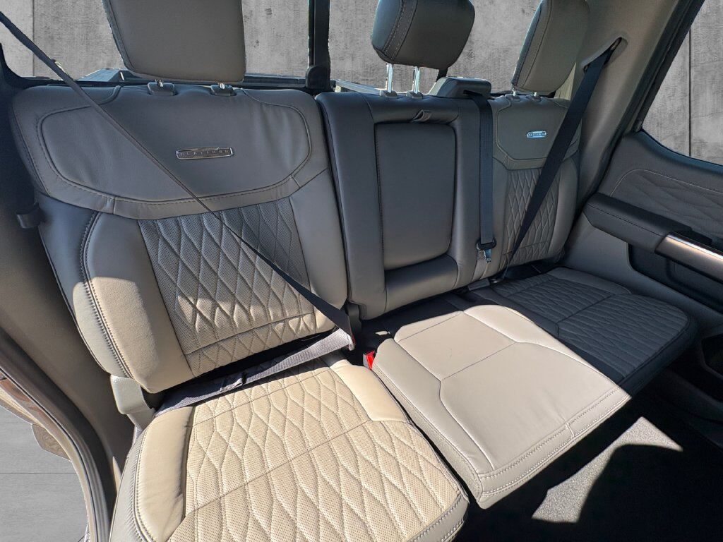 2027 Ford F-250SD Platinum Hondo TX