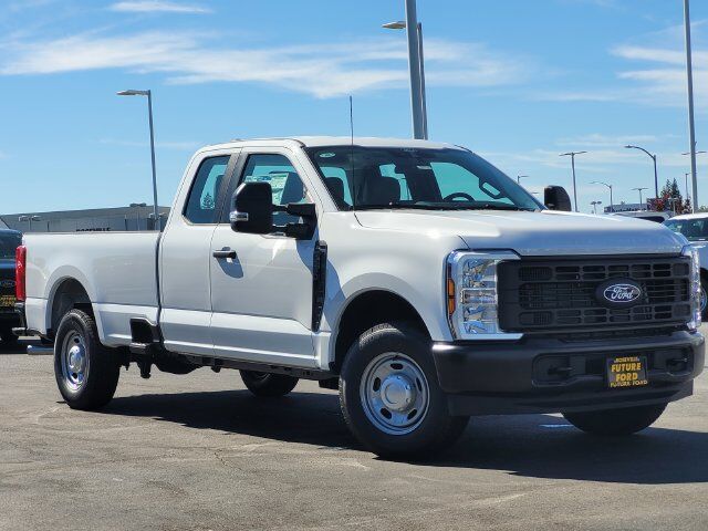 2027 Ford F-250SD XL
