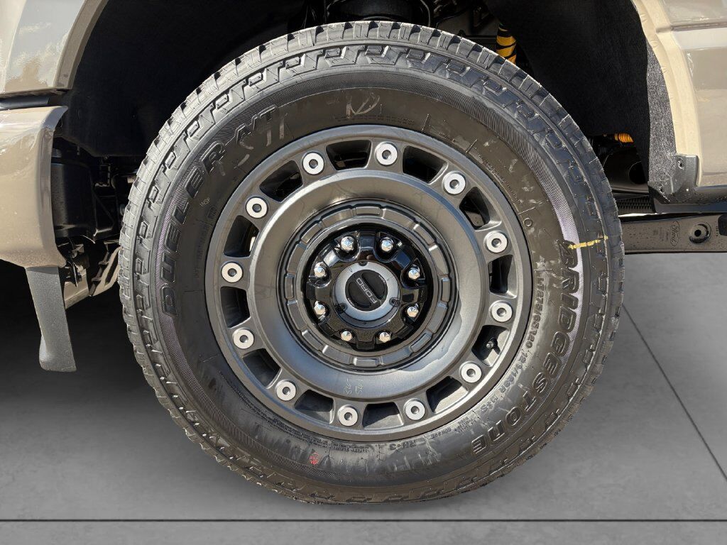 2027 Ford F-250SD XLT Hondo TX