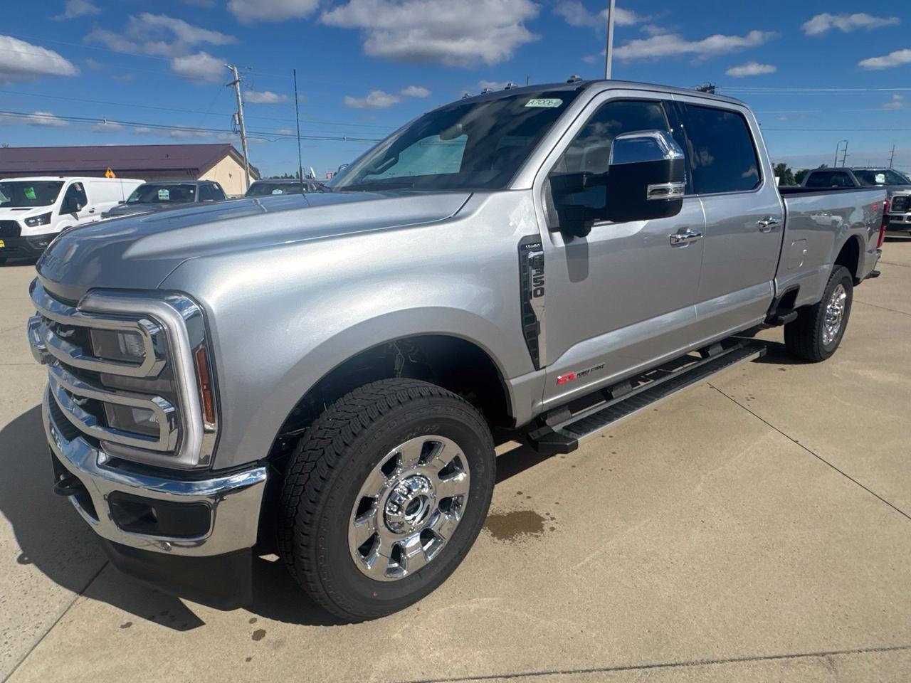 2027 Ford F-350SD Lariat Watertown SD