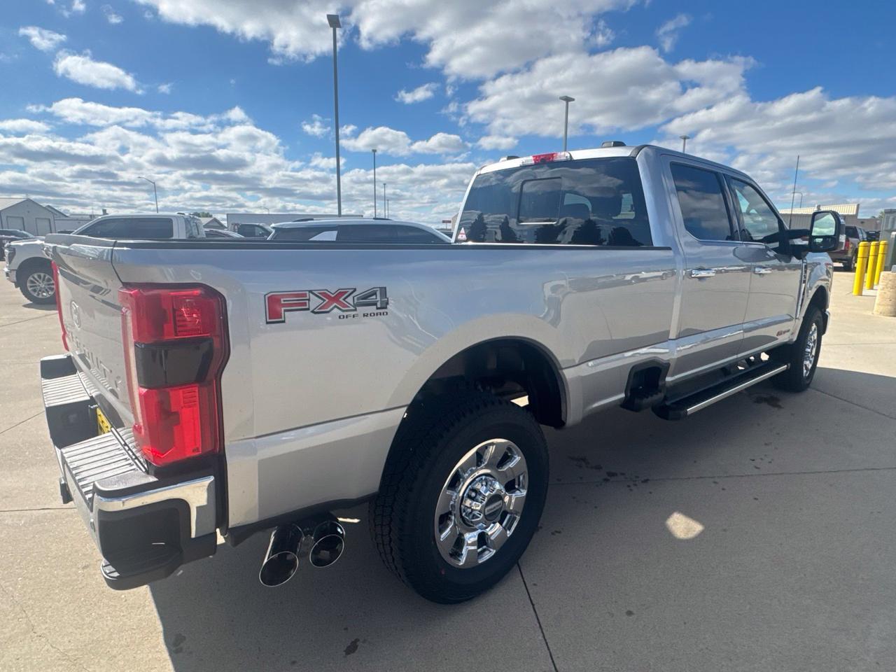 2027 Ford F-350SD Lariat Watertown SD