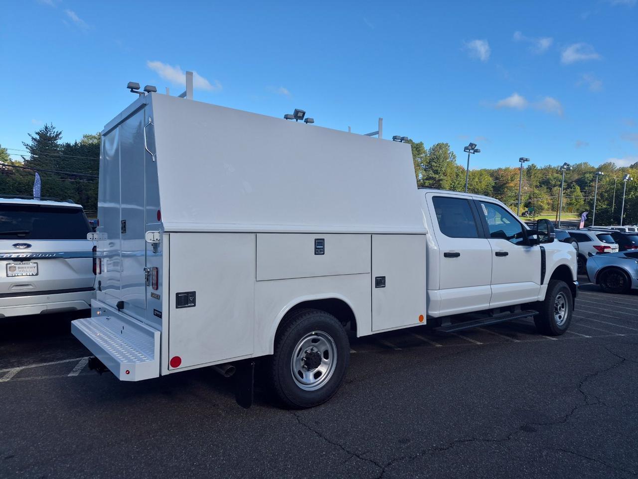 2027 Ford F-350SD XL SERVICE BODY Warrenton VA