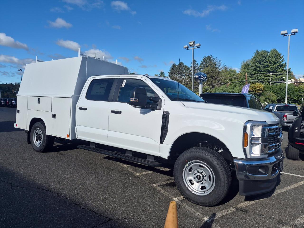 2027 Ford F-350SD XL SERVICE BODY Warrenton VA