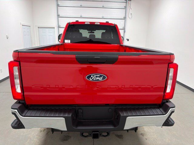 2027 Ford F-350SD XLT Pine River MN