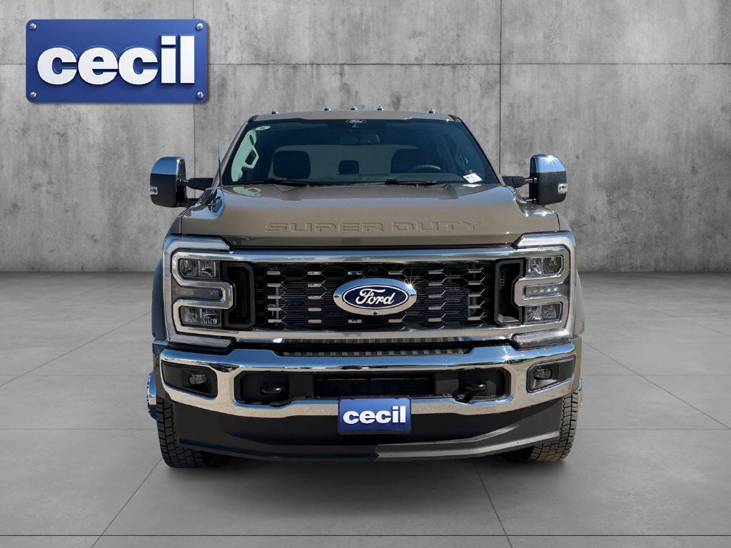 2027 Ford F-450SD Hondo TX