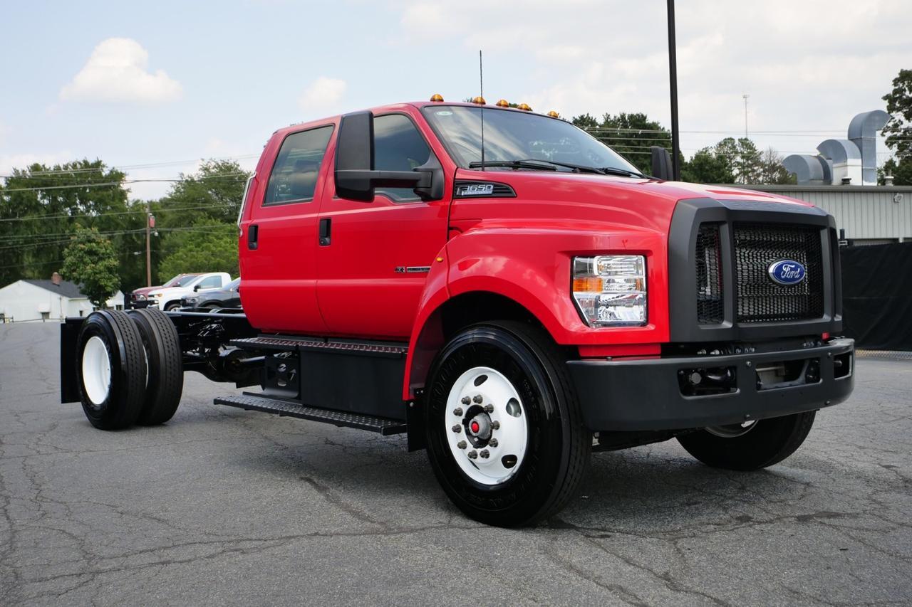 2027 Ford F-650 Super Duty Chassis / DRW / 6.7L Turbo Diesel / Crew Cab! Lincolnton NC