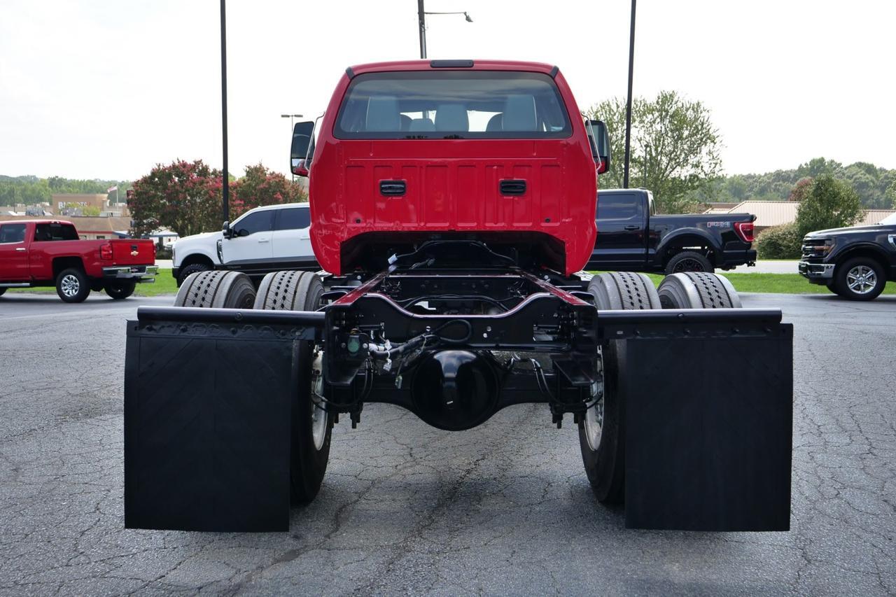 2027 Ford F-650 Super Duty Chassis / DRW / 6.7L Turbo Diesel / Crew Cab! Lincolnton NC