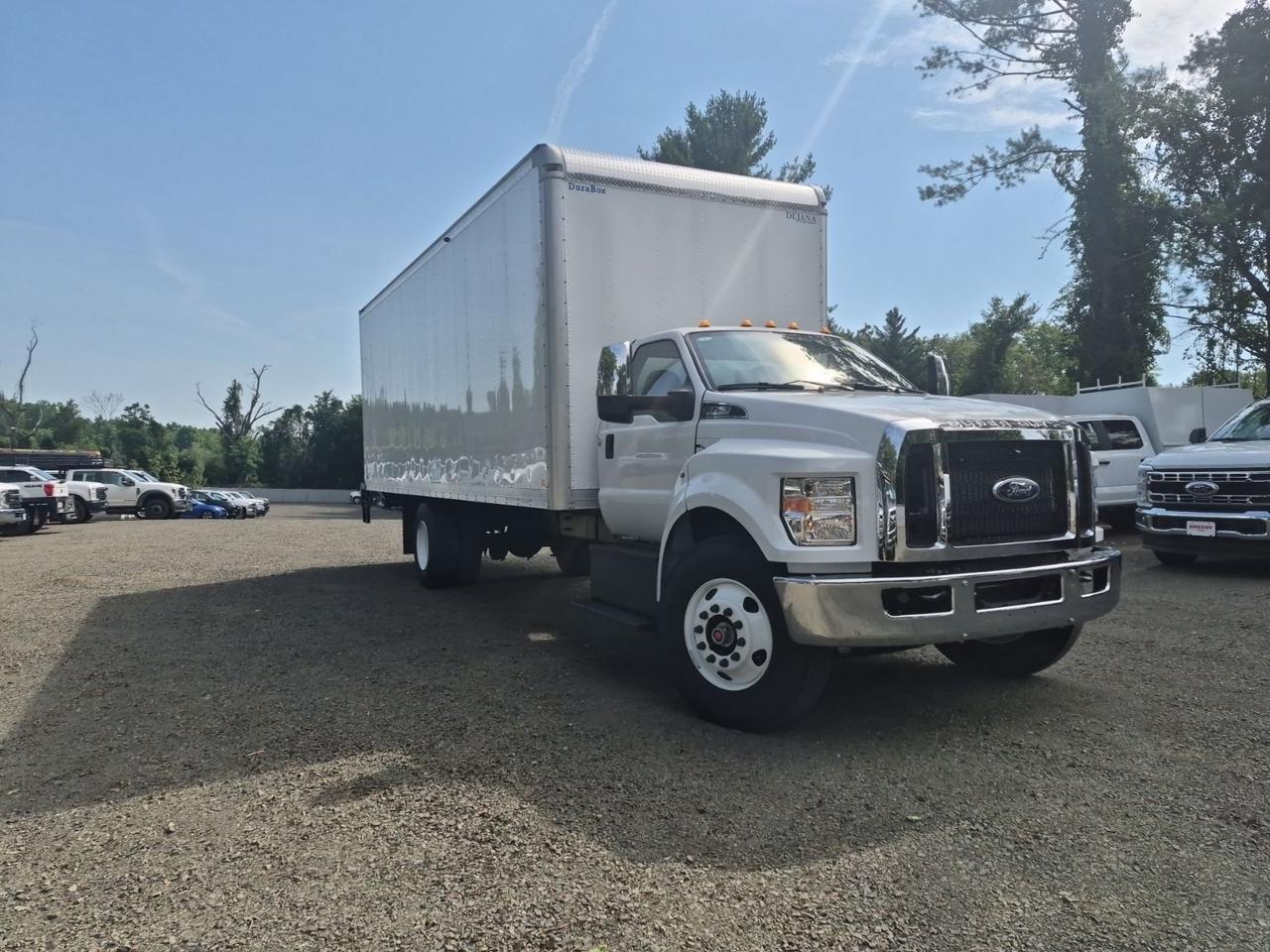 2027 Ford F-750SD Base