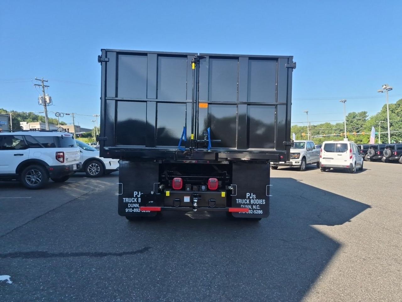 2027 Ford F-750SD Base Warrenton VA