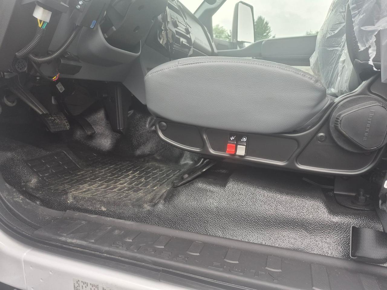 2027 Ford F-750SD Base Warrenton VA