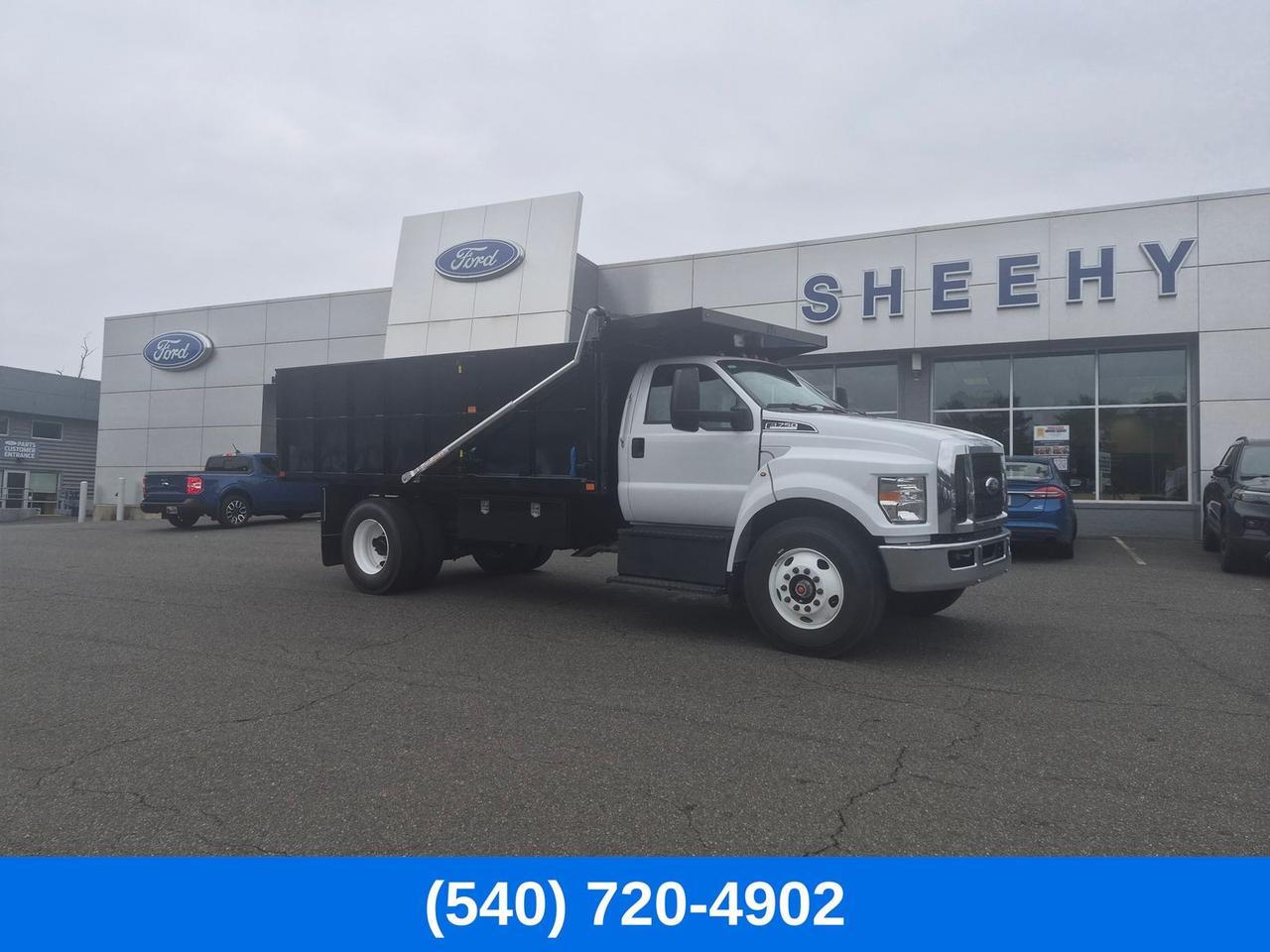 2027 Ford F-750SD Base
