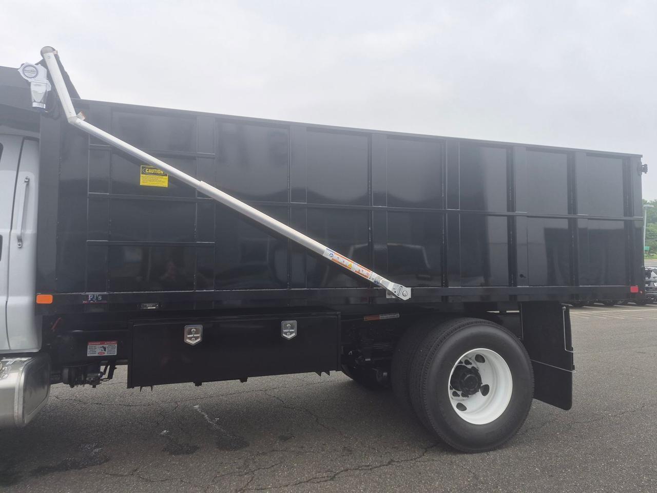2027 Ford F-750SD Base Warrenton VA