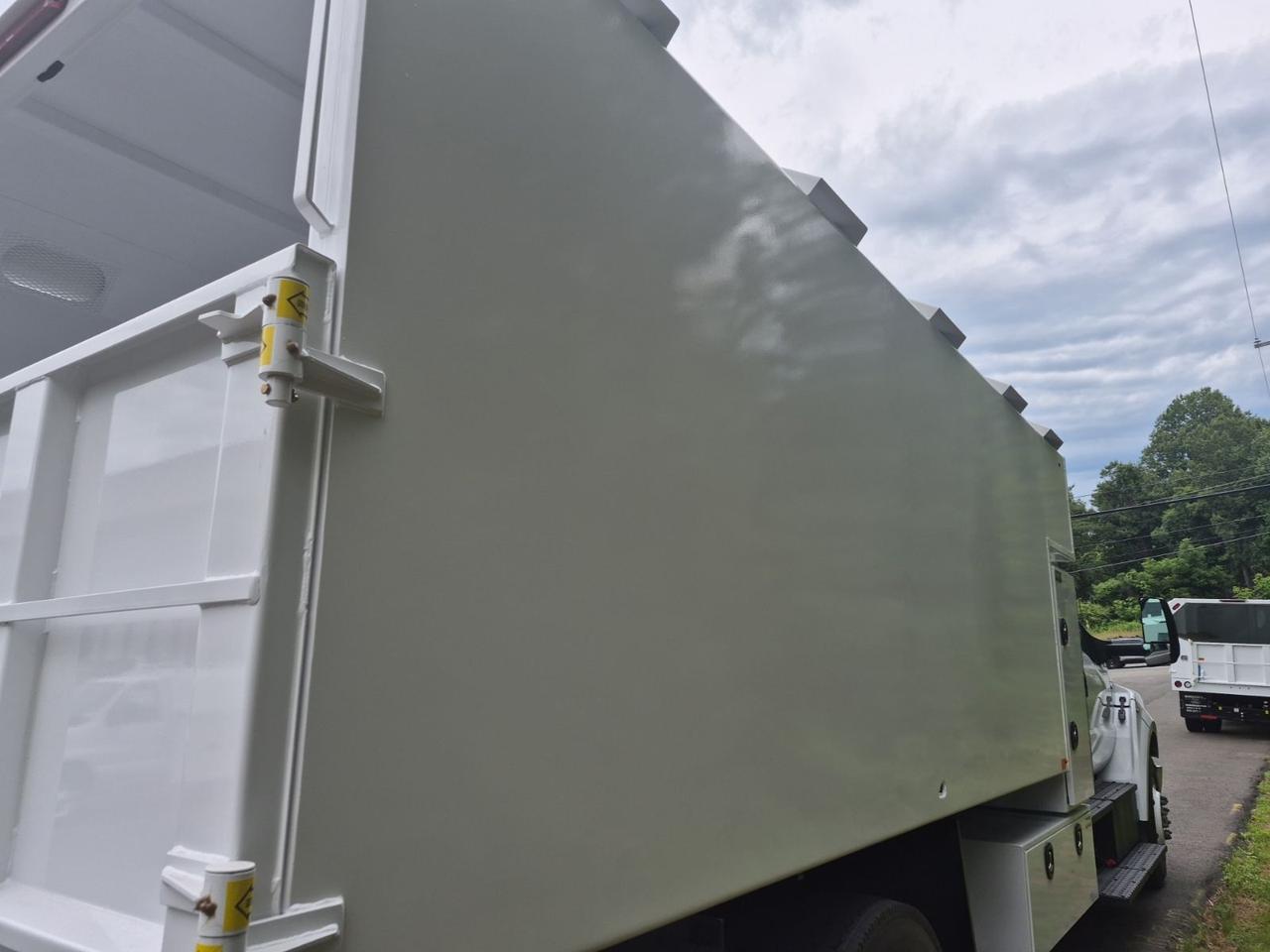 2027 Ford F-750SD Base Warrenton VA