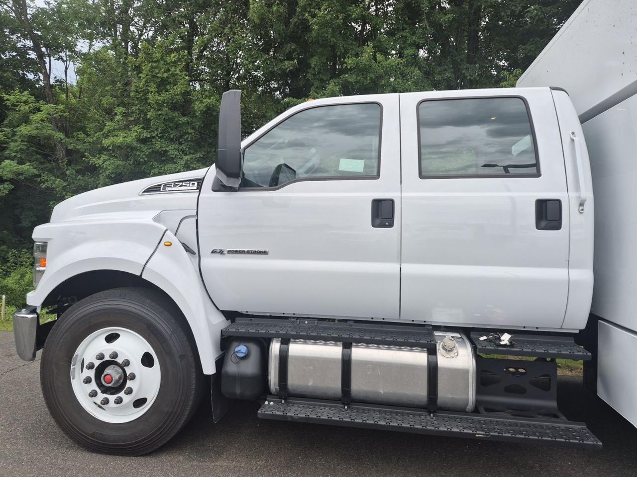 2027 Ford F-750SD Base Warrenton VA