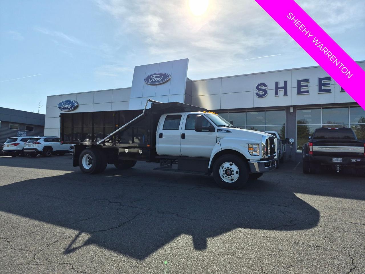 2027 Ford F-750SD Base