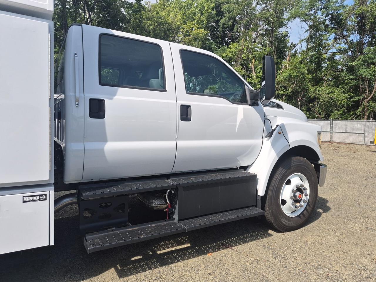 2027 Ford F-750SD Base Warrenton VA
