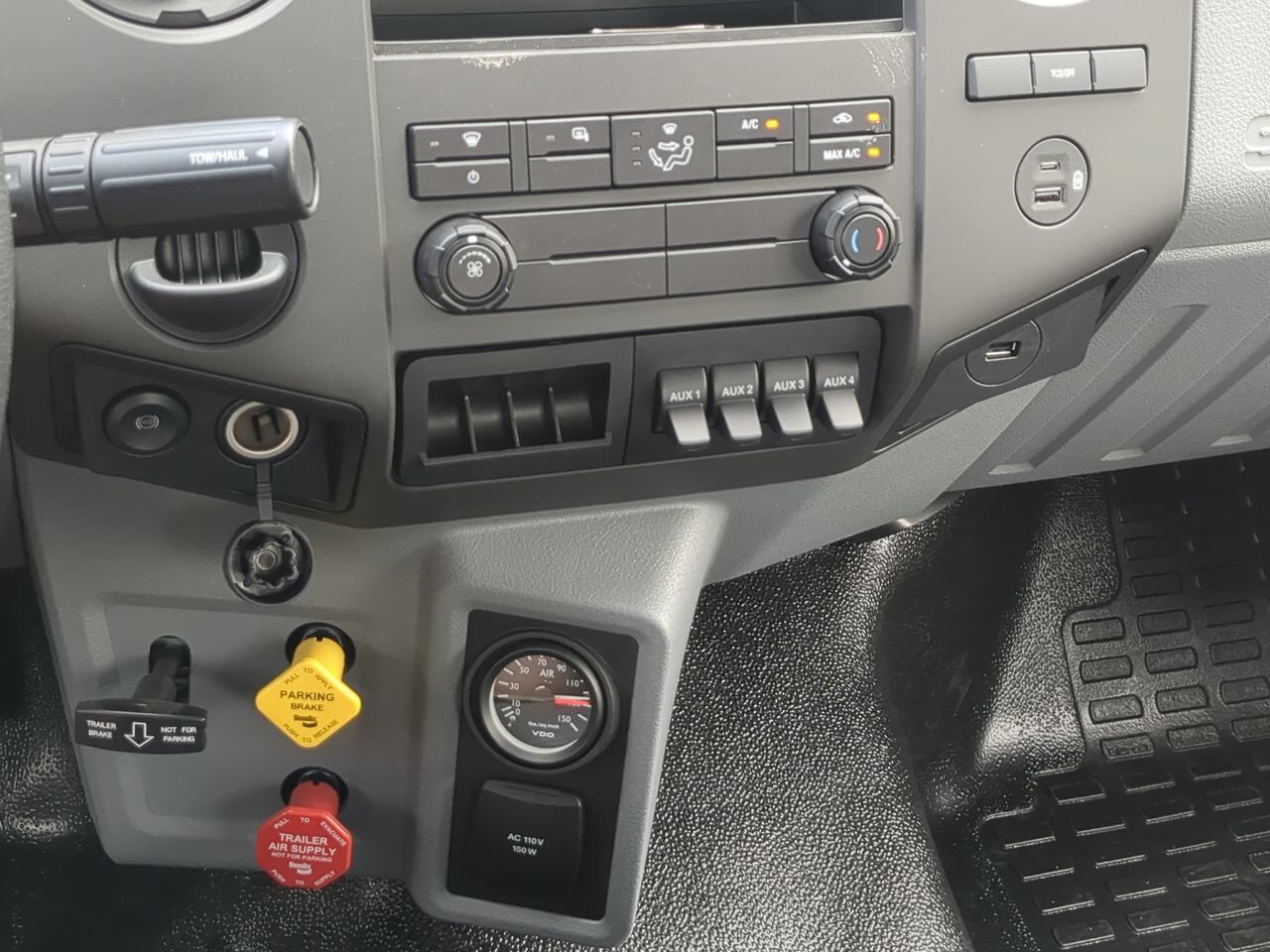 2027 Ford F750 Flatbed Appleton WI