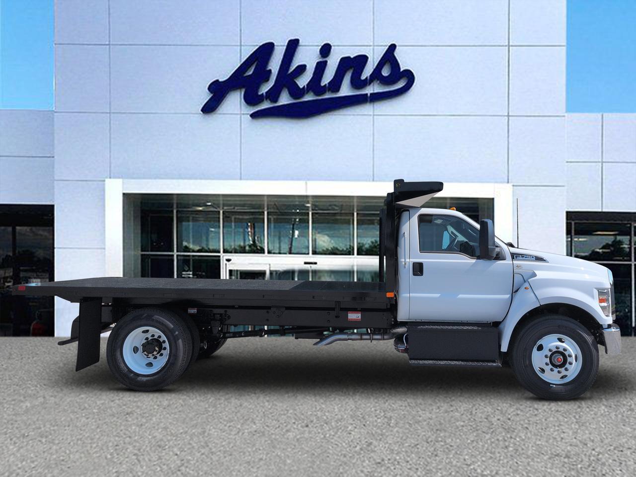 2027 Ford F750 HGT