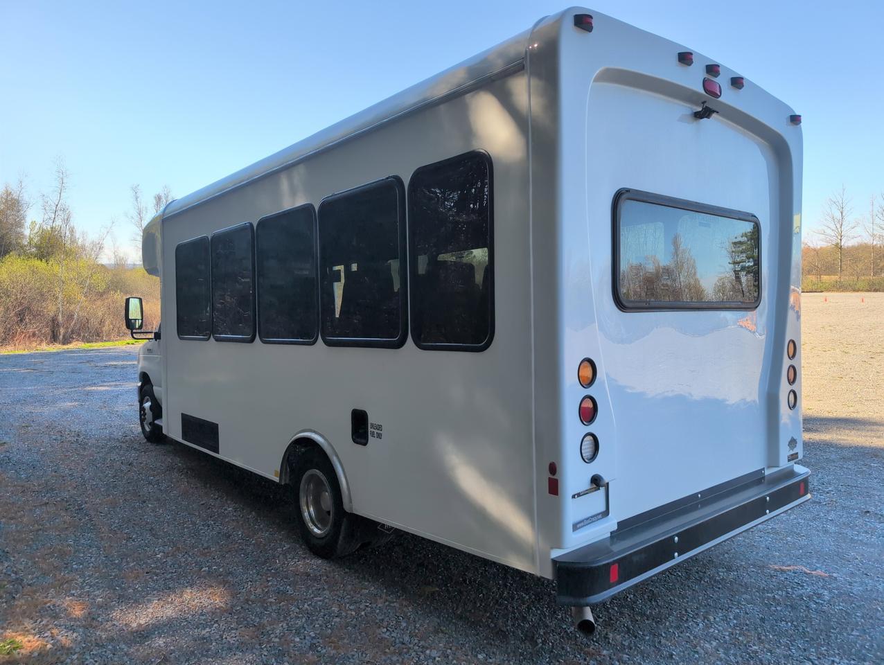 2027 Ford HLE HLE COACH Johnstown NY