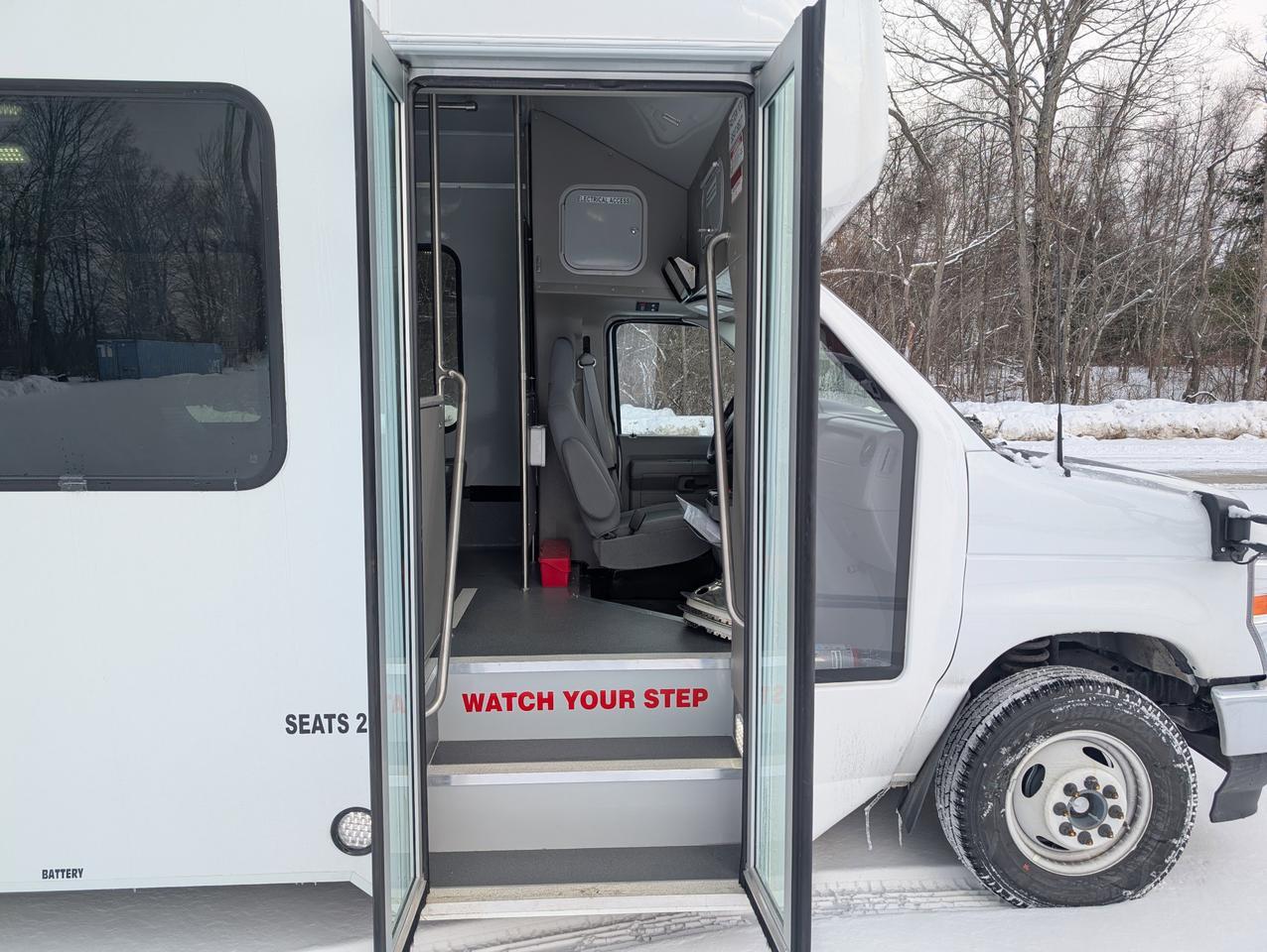 2027 Ford HLE HLE COACH Johnstown NY