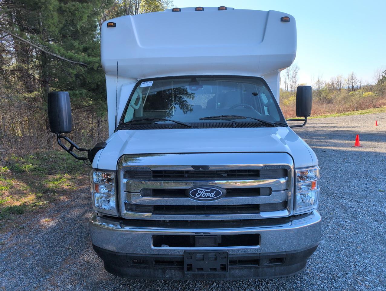 2027 Ford HLE HLE COACH Johnstown NY