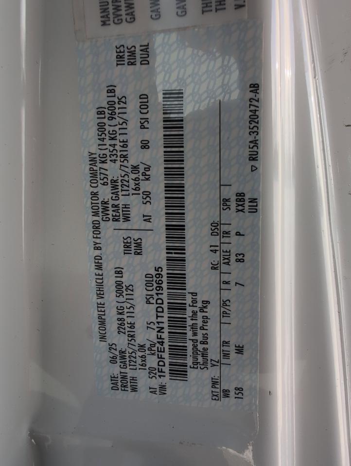 2027 Ford HLE HLE COACH