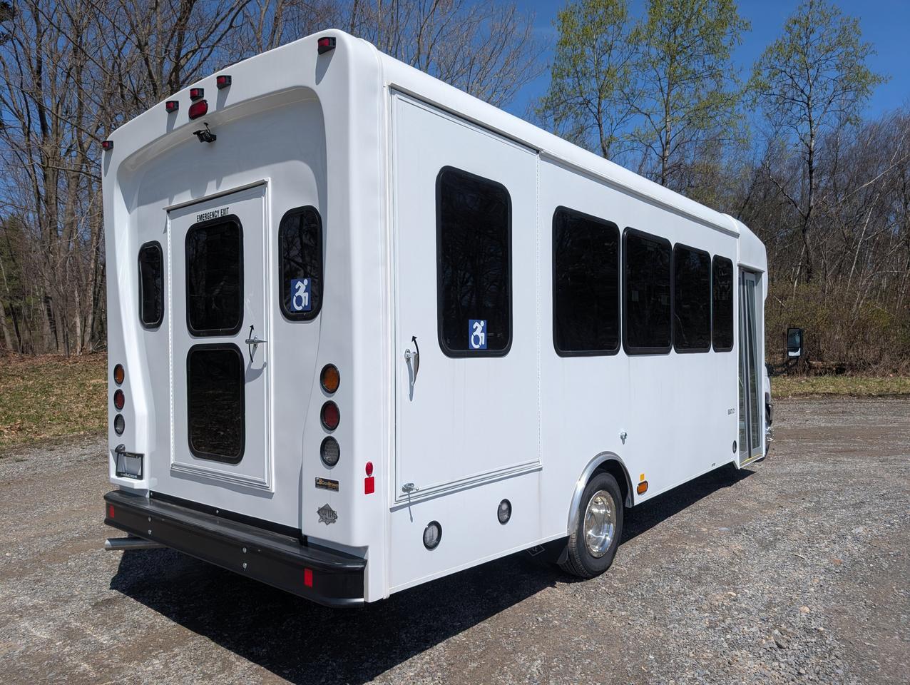 2027 Ford HLE HLE COACH Johnstown NY