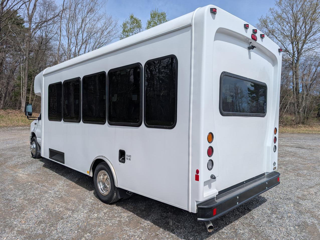 2027 Ford HLE HLE COACH Johnstown NY