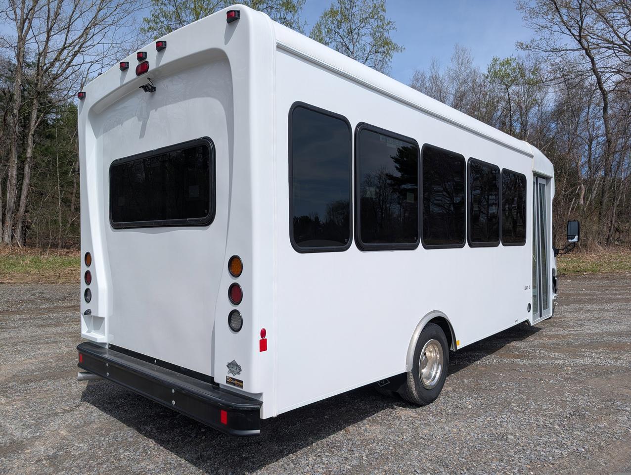 2027 Ford HLE HLE COACH Johnstown NY