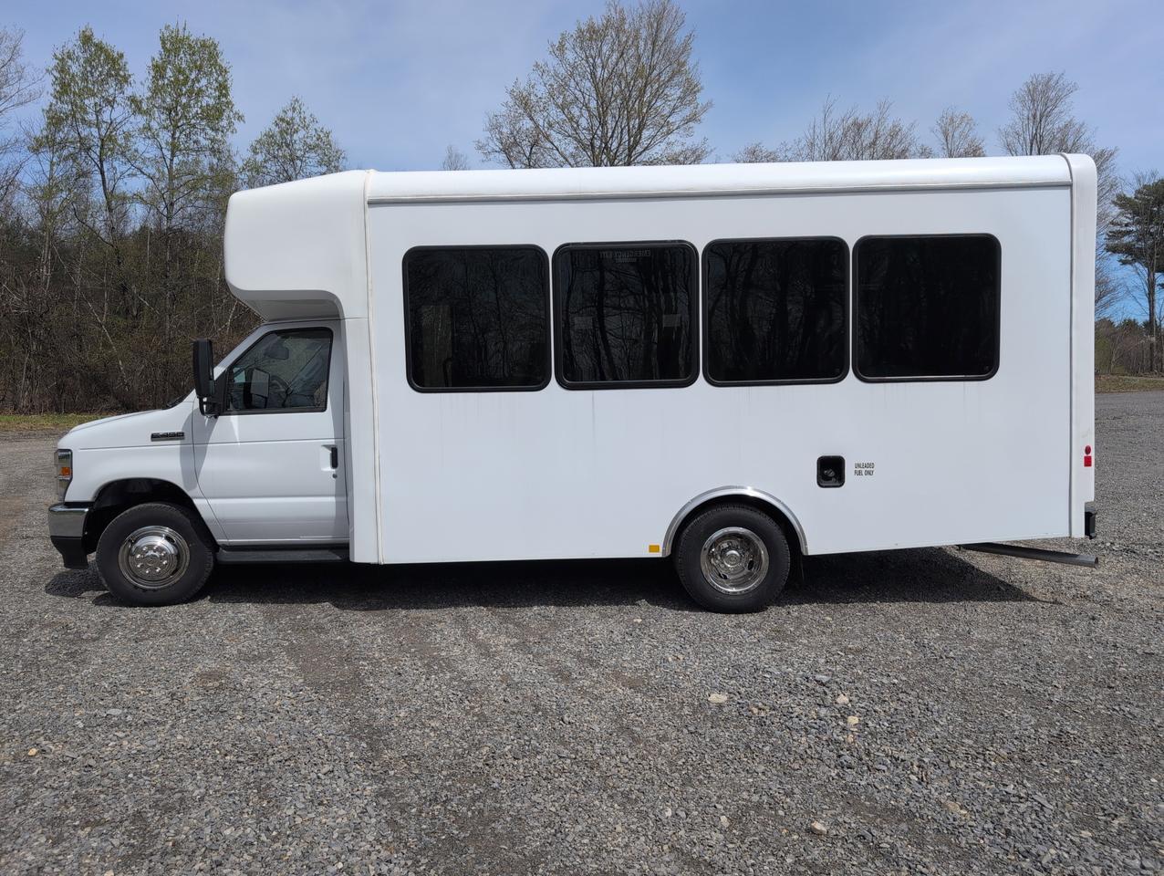 2027 Ford HLE HLE COACH Johnstown NY